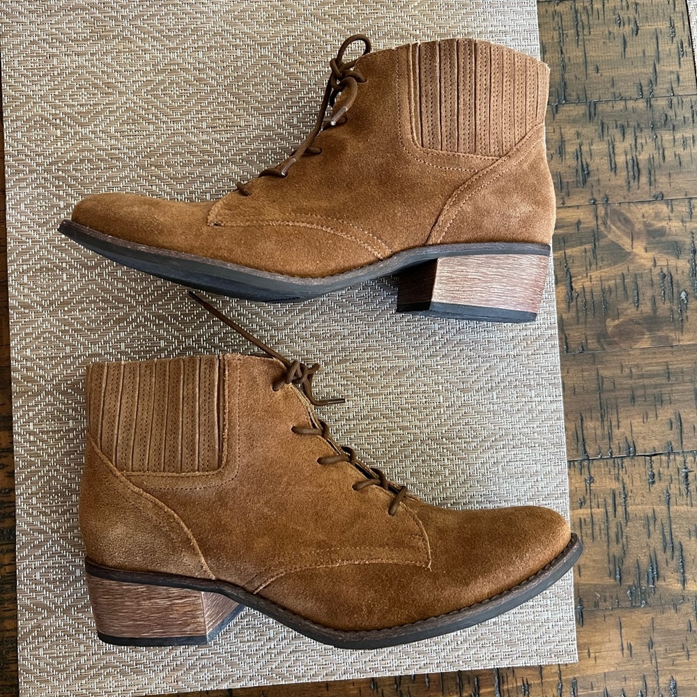 Matisse Suede Lace-Up Boots